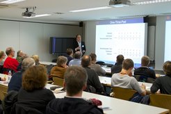 Öffentlicher Vortrag bei der „Nacht, die Wissen schafft“ im November 2014.
