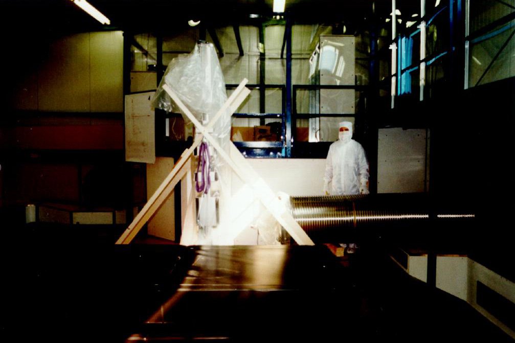 One of the gallows with a gate valve in front of the tube.